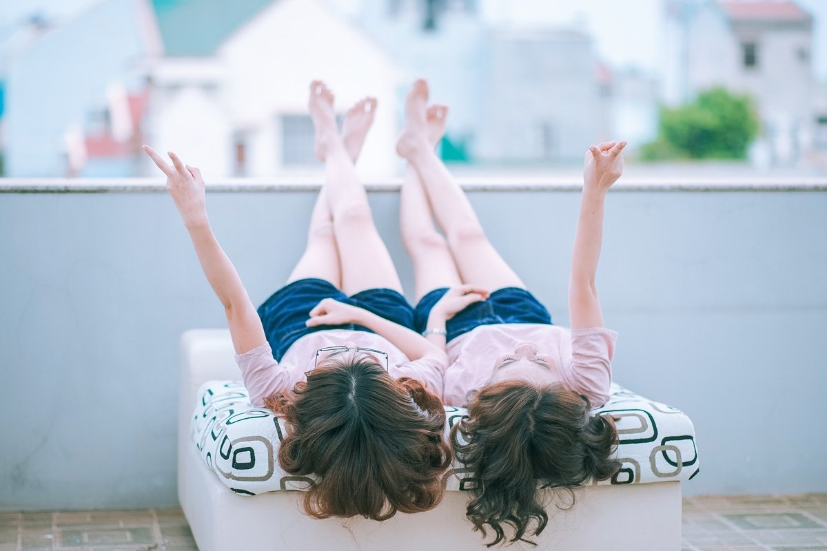 Прокрастинация — вирус современного общества, хотя психологи утверждают, что и бездельничать можно с умом. Как бороться с ленью и перестать откладывать на «завтра» – в карточках «Развилки»: https://vk.cc/9k6J5N