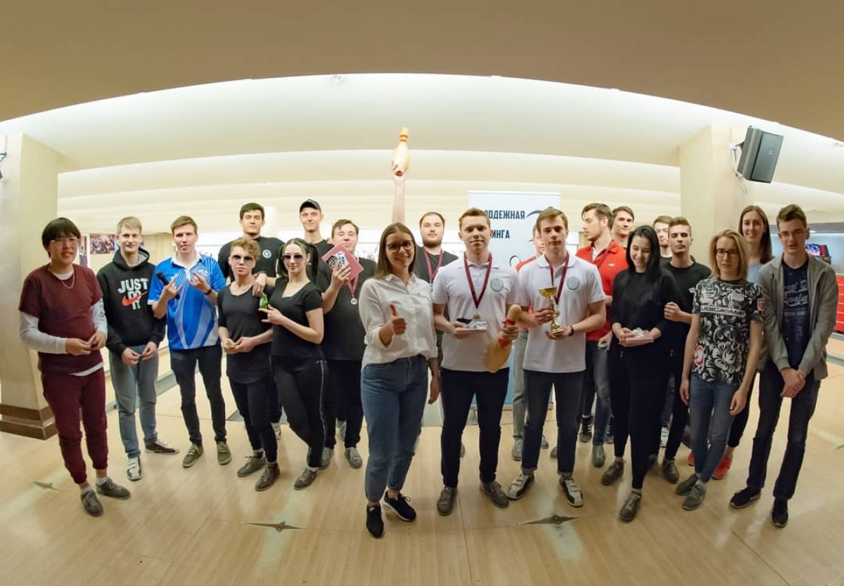 Команда НИЯУ МИФИ по боулингу "Hornets" заняла второе место в Гранд-финале межвузовского турнира Молодежной лиги по боулингу.