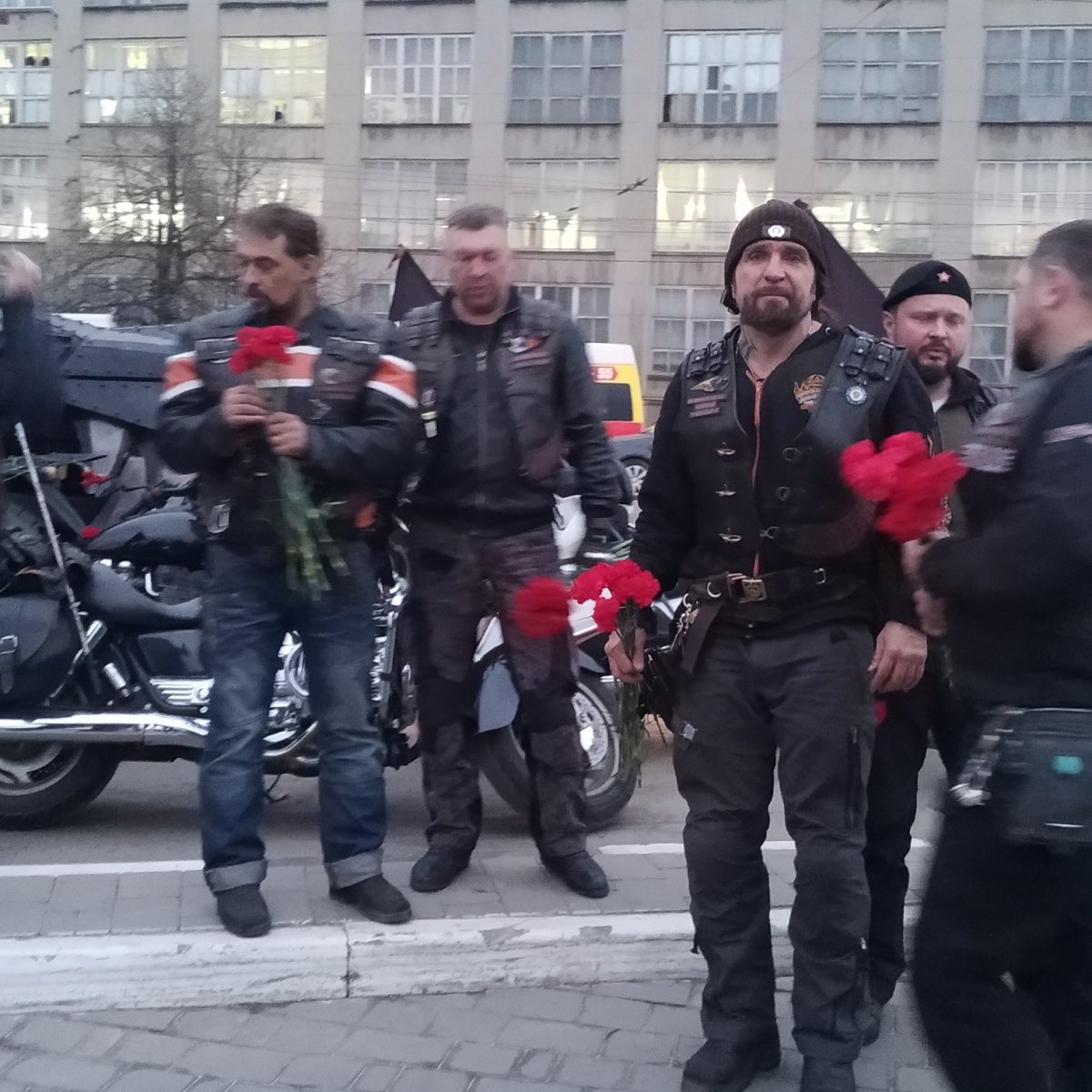 Дорогами Победы! Наш город и университет встречает мотоколонну "Ночные волки"