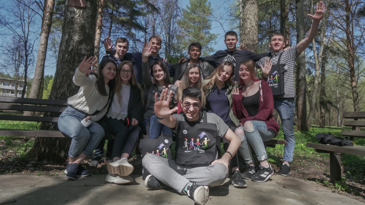 Ребята, ловите фотографии! Кто найдет себя или друга, с того лайк!👍🏻