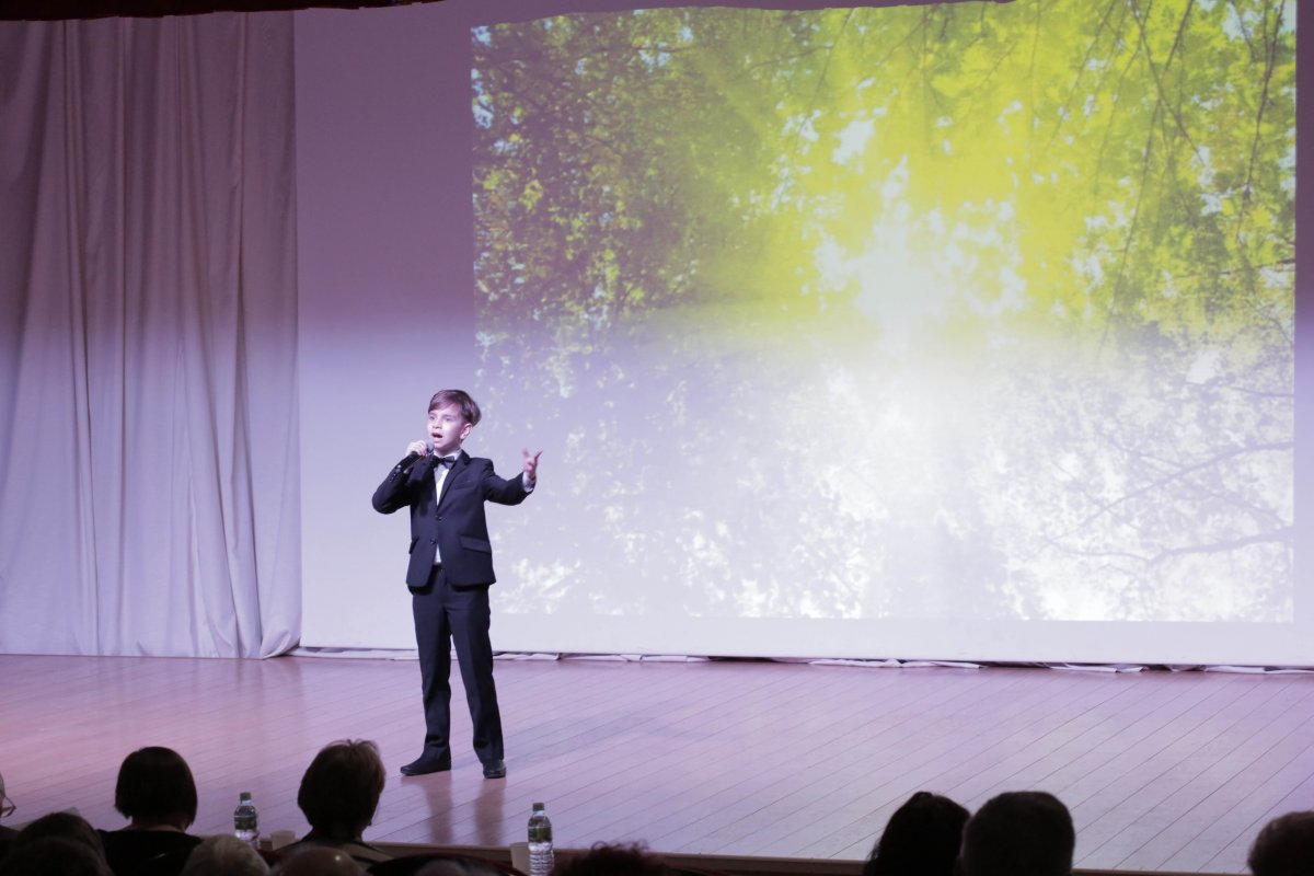 25 апреля в актовом зале Московского гуманитарно-экономического университета состоялся районный фестиваль художественного творчества ветеранов