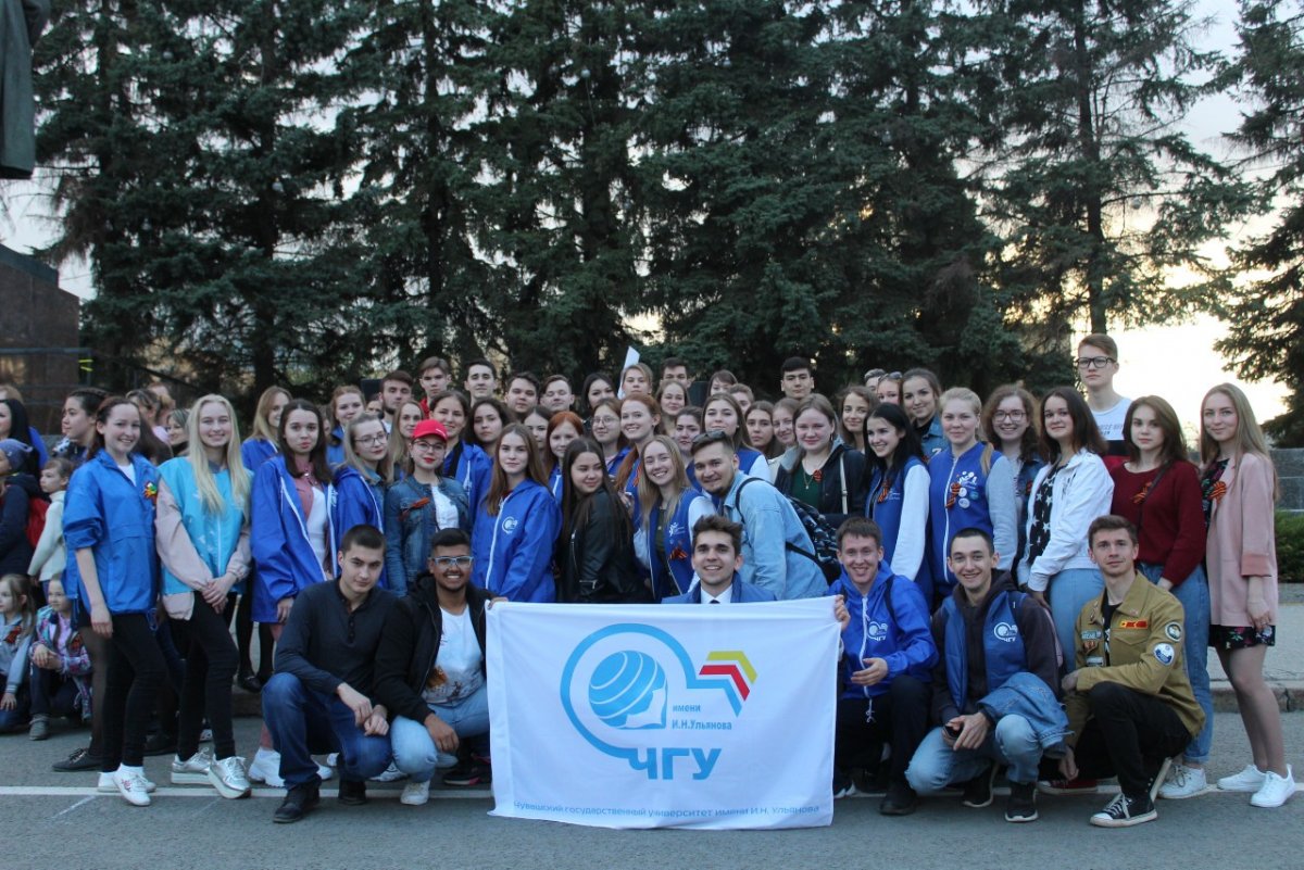 🎖 7 мая студенты приняли участие в патриотическом флешмобе «МЫ ПОМНИМ!»