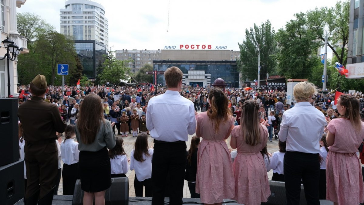 Фотоотчет с театрализованного концерта «Под пулями трудиться – подвиг священный!» и выставки