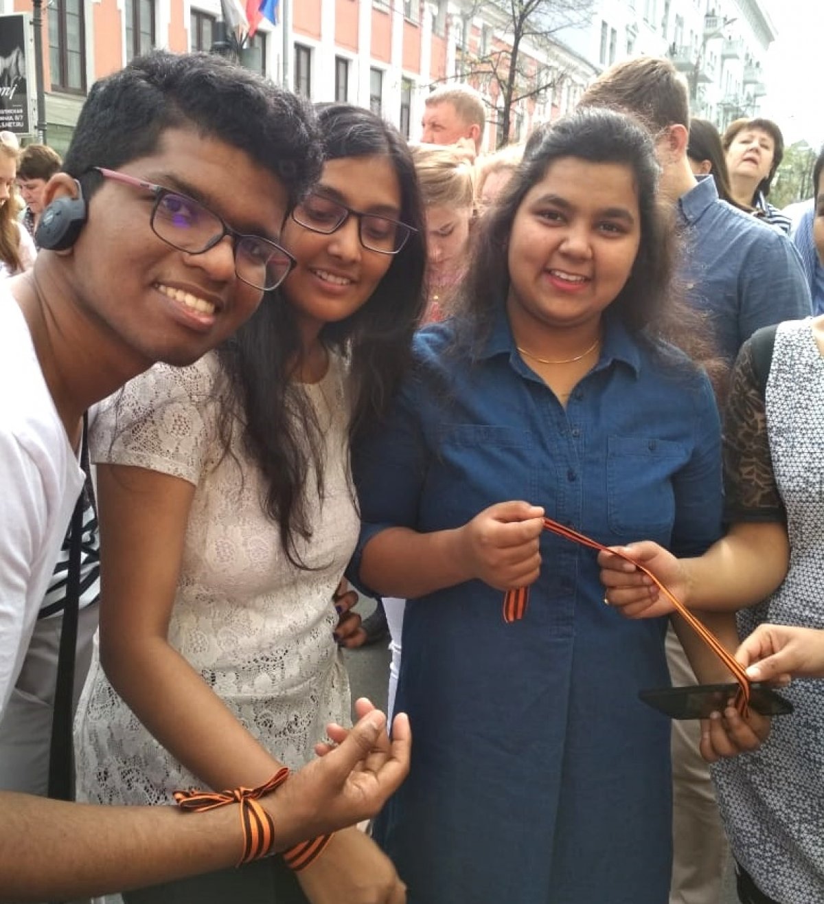 Иностранные студенты ПИМУ посетили парад Победы в Нижнем Новгороде