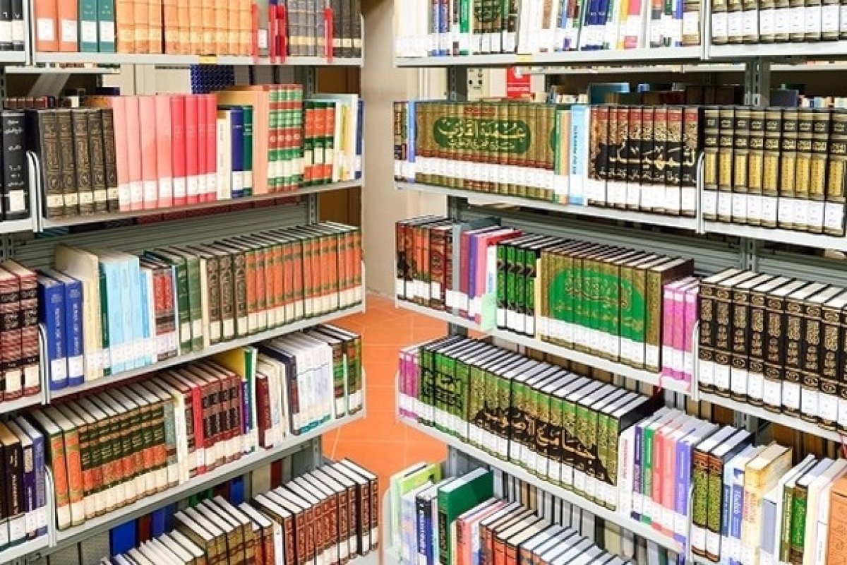 14 мая в 16:00 в ауд. 2150 состоится лекция доцентов кафедры языков стран Ближнего и Среднего Востока МГИМО Н.М.Шуйской и Н.А.Успенской на тему «Современная арабская литература: темы, проблемы, герои».