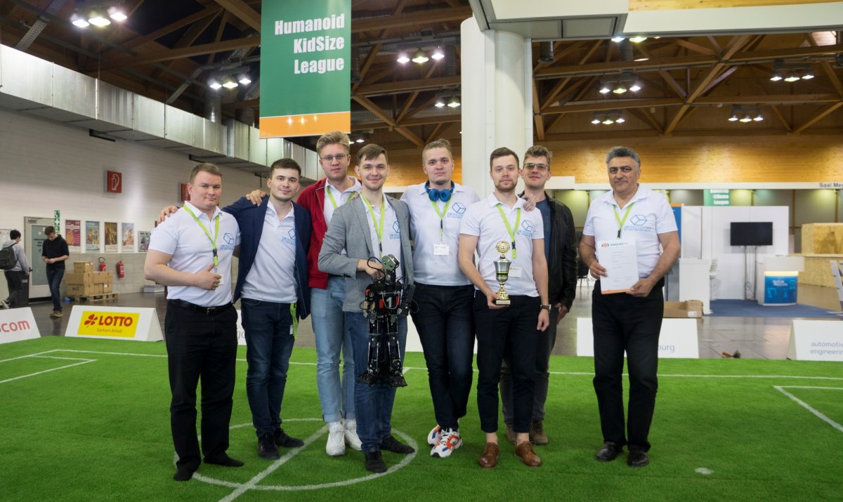 Команда «Старкит» из МФТИ заняла первое место в международном чемпионате Robocup Russia Open 2019 и третье место в Robocup German Open 2019!