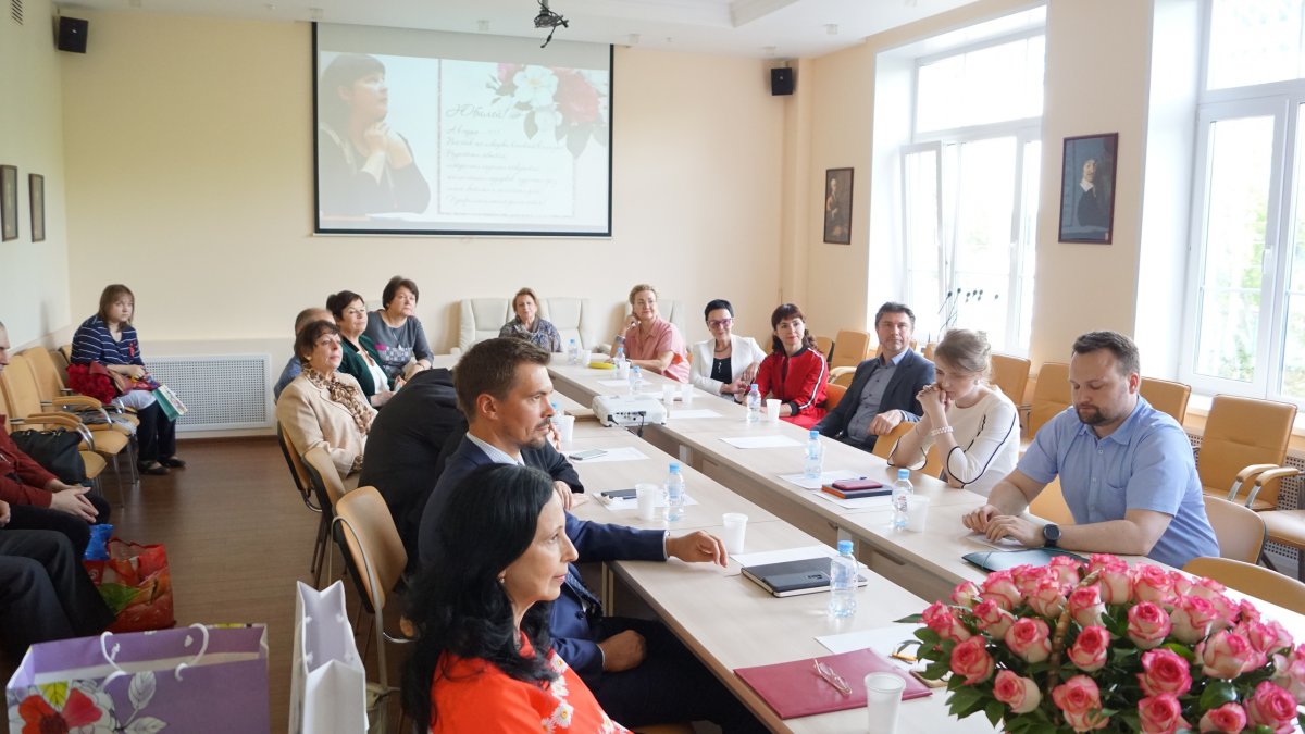 Вчера в Московской международной академии состоялось торжественное заседание ученого совета, посвященное юбилею доктора филологических наук, профессора, Кирилиной Алле Викторовне.