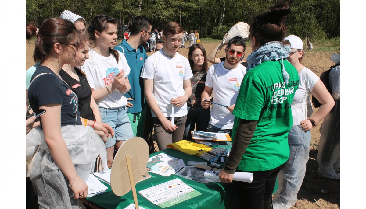 Студенты ПГУПС приняли участие в акции «Чистый берег»