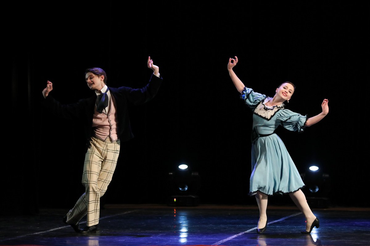 24 мая учащиеся Академии Русского балета имени А.Я. Вагановой дали концерт ко Дню защиты детей в рамках акции «Планета счастья и любви» в Доме офицеров на Литейном проспекте