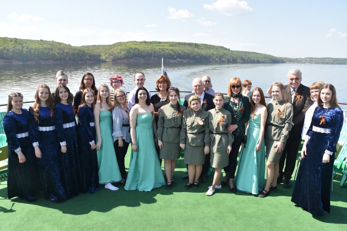 Хрустальные сердца и уникальные голоса