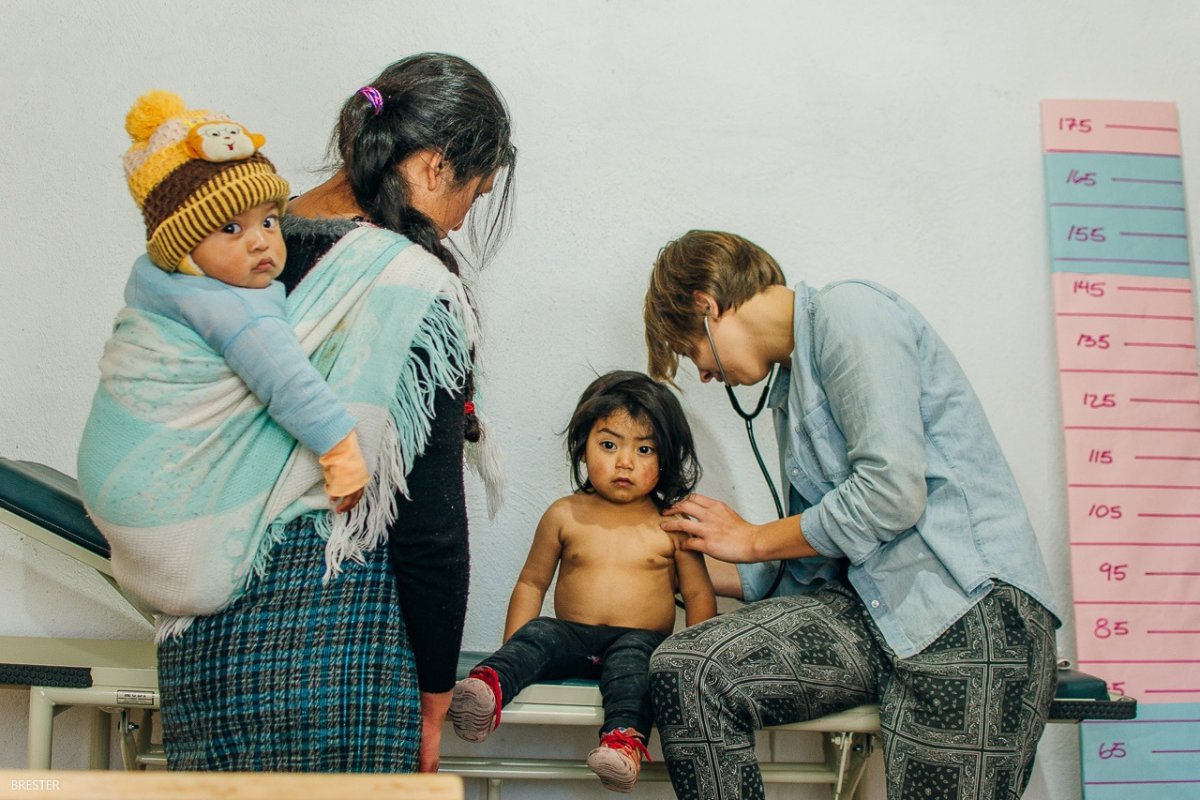 "Ну и какие студенты лучше? - спрашивают меня практически на каждой лекции, на каждом интервью, - Наши или заграничные?"