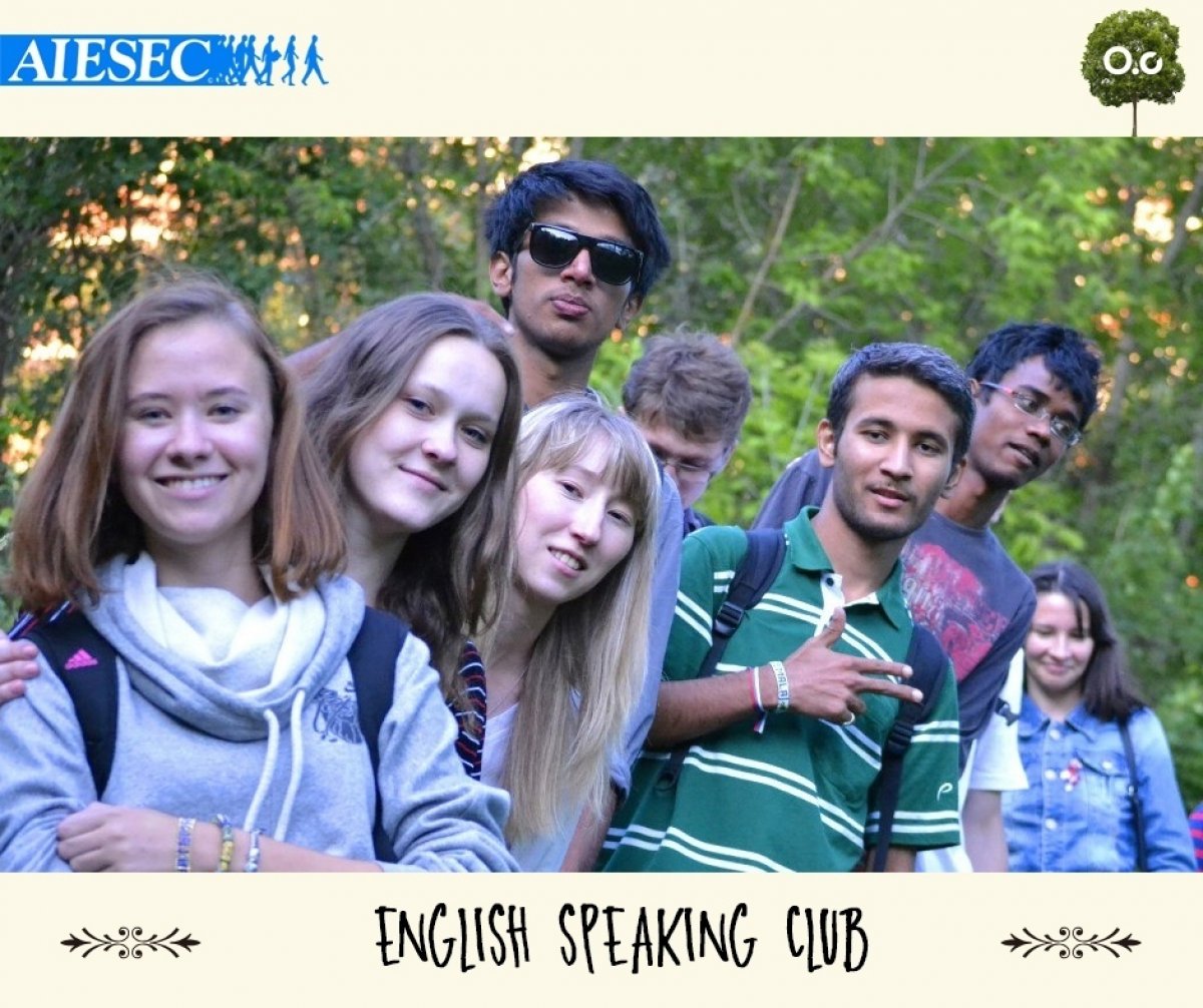 Практика английского на свежем воздухе в компании интересных людей. Что может быть лучше? AIESEC English Speaking Club