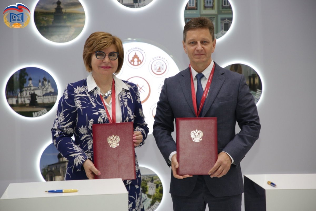 💡Валентина Иванова подписала соглашение о сотрудничестве с губернатором Владимирской области Владимиром Сипягиным🙌