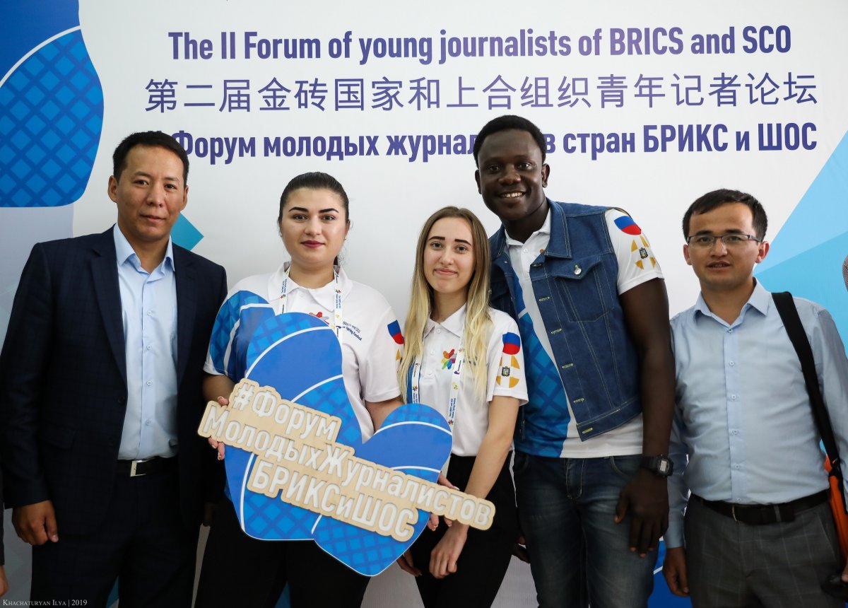 В СКФУ в рамках III Международного фестиваля «Студенческая весна стран БРИКС и ШОС» стартовал Форум молодых журналистов.