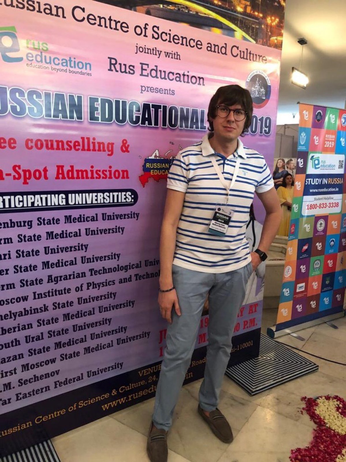 В настоящее время профессор кафедры патологической анатомии Сергей Вторушин работает в Индии на образовательной выставке медицинского образования в России. 🌎