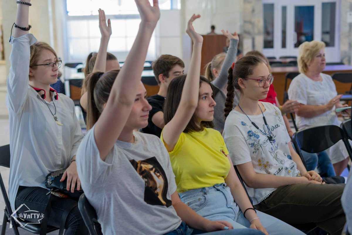 🎓 Сегодня в УлГТУ стартовала летняя изобретательская смена для 50 учащихся сети лицеев и лицейских классов при УлГТУ!