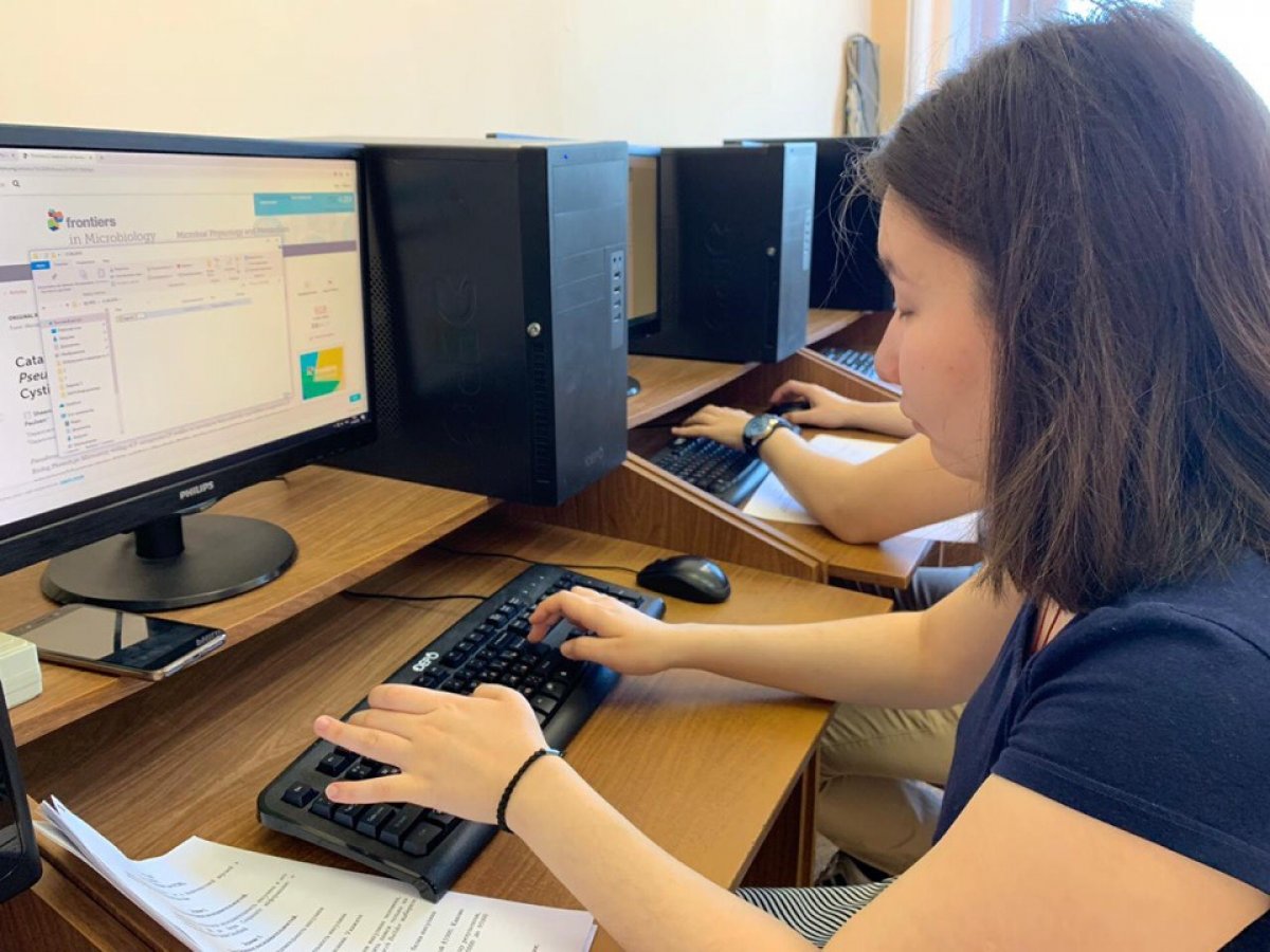 📌 Впервые в СибГМУ в рамках SciCamp прошла школа «Введение в биоинформатику». В течение интенсивных трех дней для участников были организованы теоретические и практические занятия. Подробнее рассказали участники школы: