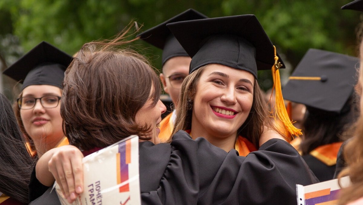 Близится самый большой праздник студенчества — Выпускной УрФУ 2019!