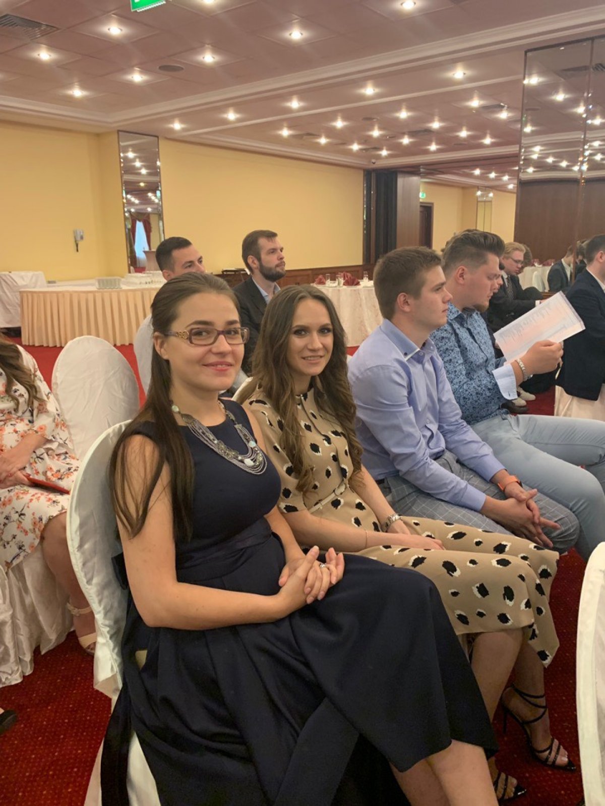 Скорее смотри первую подборку фото с сегодняшнего выпускного наших студентов!