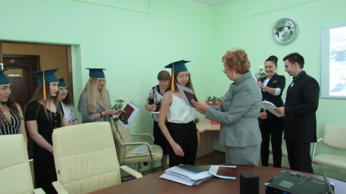 Вручение дипломов выпускникам Пущинского государственного естественно — научного института