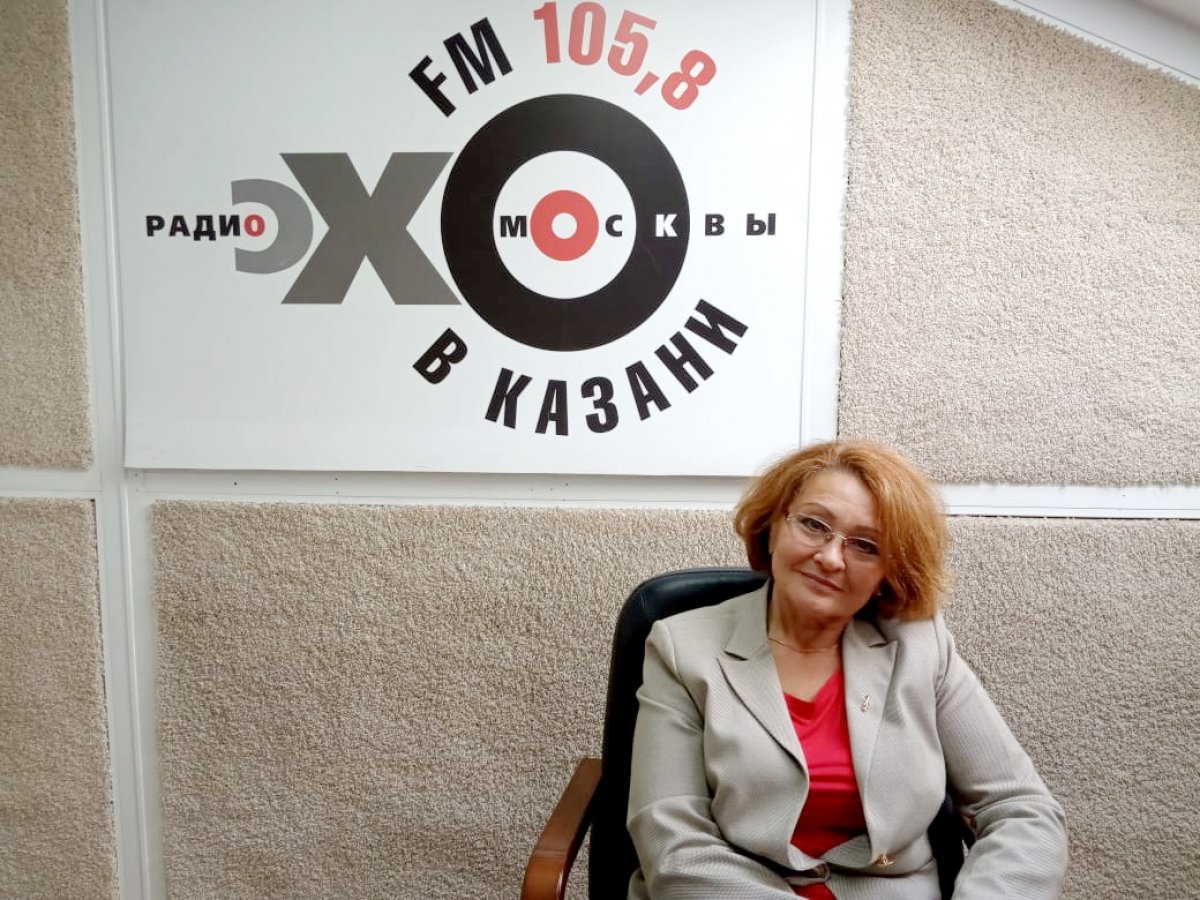 Ответственный секретарь приемной комиссии «ТИСБИ» Сания Миннеханова выступила в прямом эфире радиостанции «Эхо Москвы» в Казани.🎙🎧