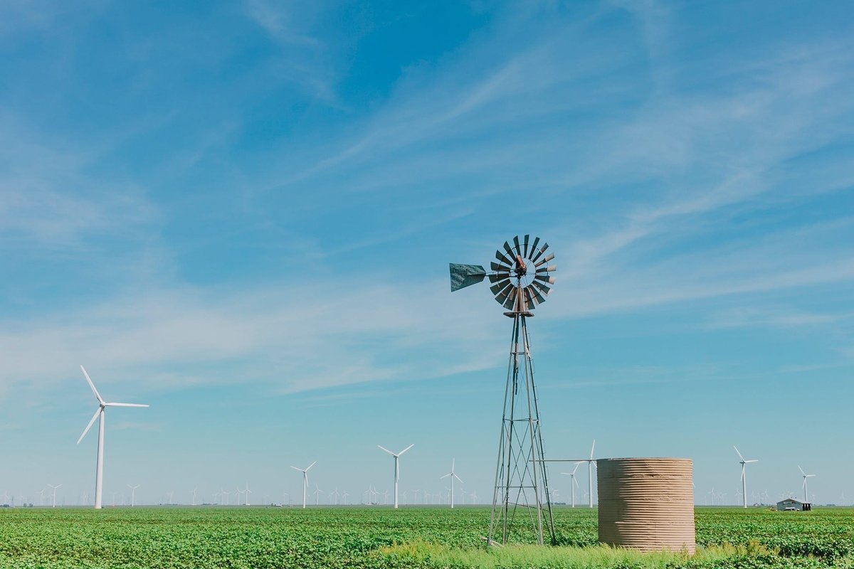 Сократить потребление бумаги и картона может каждый. Эко-активисты собрали полезные (и простые) привычки из повседневной жизни, которые помогут это сделать: https://vk.cc/9zHICd