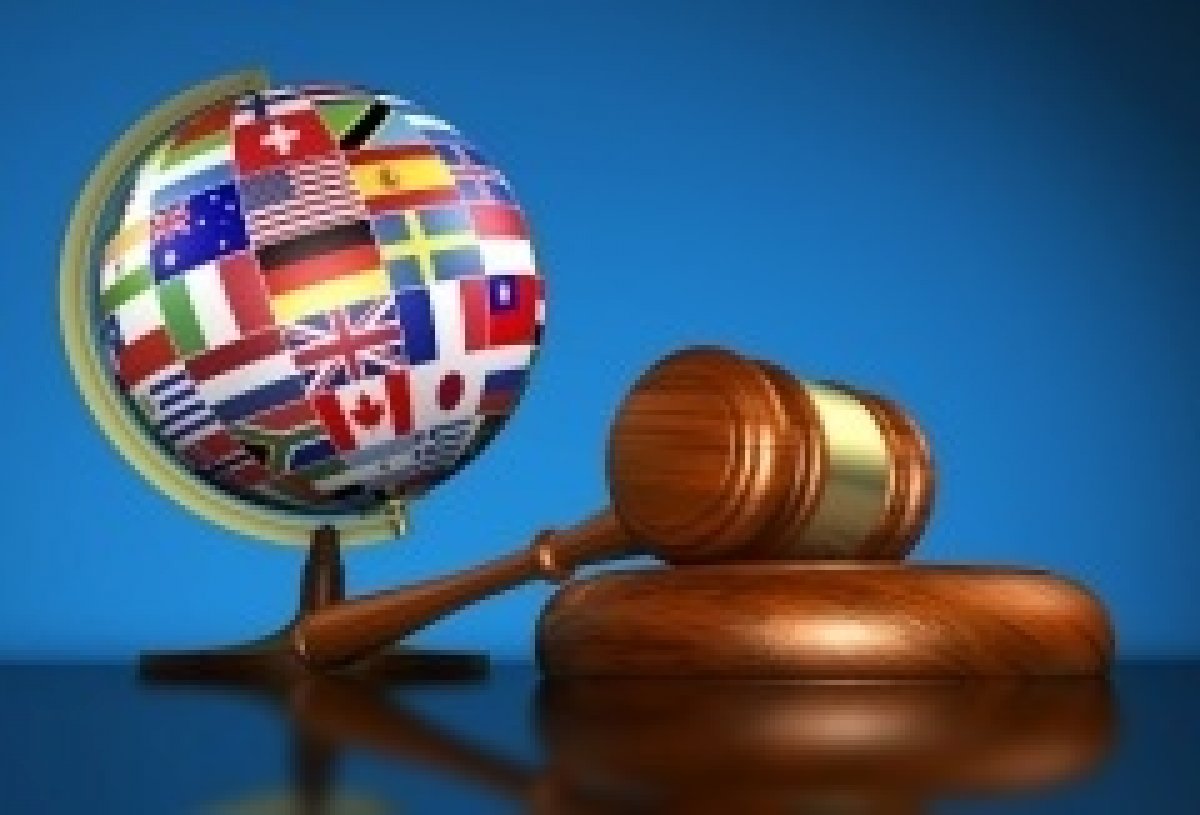 📌17 июля отмечается Всемирный день международного уголовного правосудия. Праздник установлен в честь принятия в этот день в 1998 году Римского статута – договора, который лёг в основу создания Международного уголовного суда (МУС).