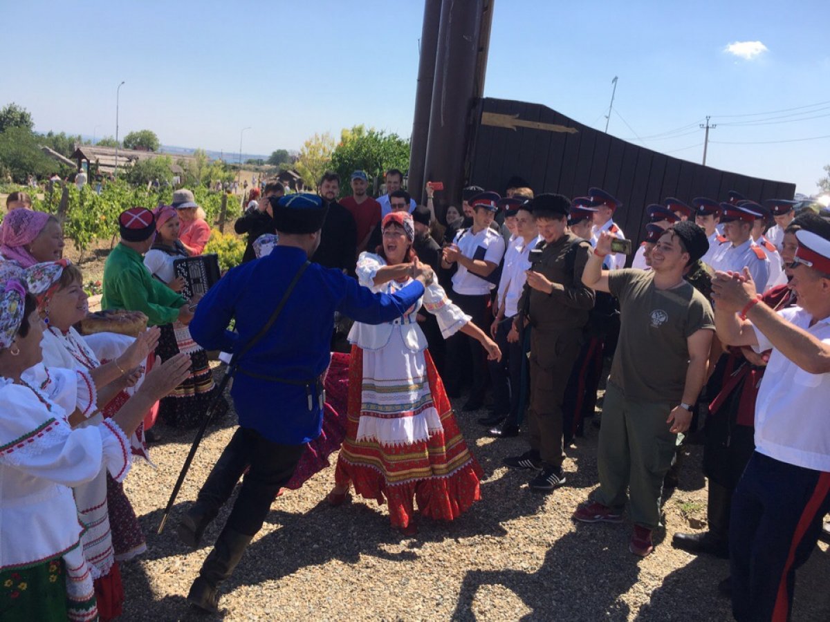 На полуострове Тамань завершился IV ежегодный Евразийский форум молодежи «Казачье единство-2019»✅