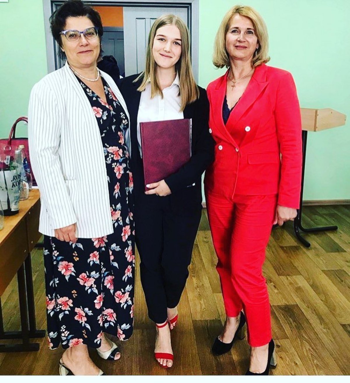 Вот так выглядят счастливые студенты и счастливые преподаватели кафедры туризма Казанского кооперативного института!😘 Вот так выглядят счастливые студенты и счастливые преподаватели кафедры туризма Казанского кооперативного института!😘