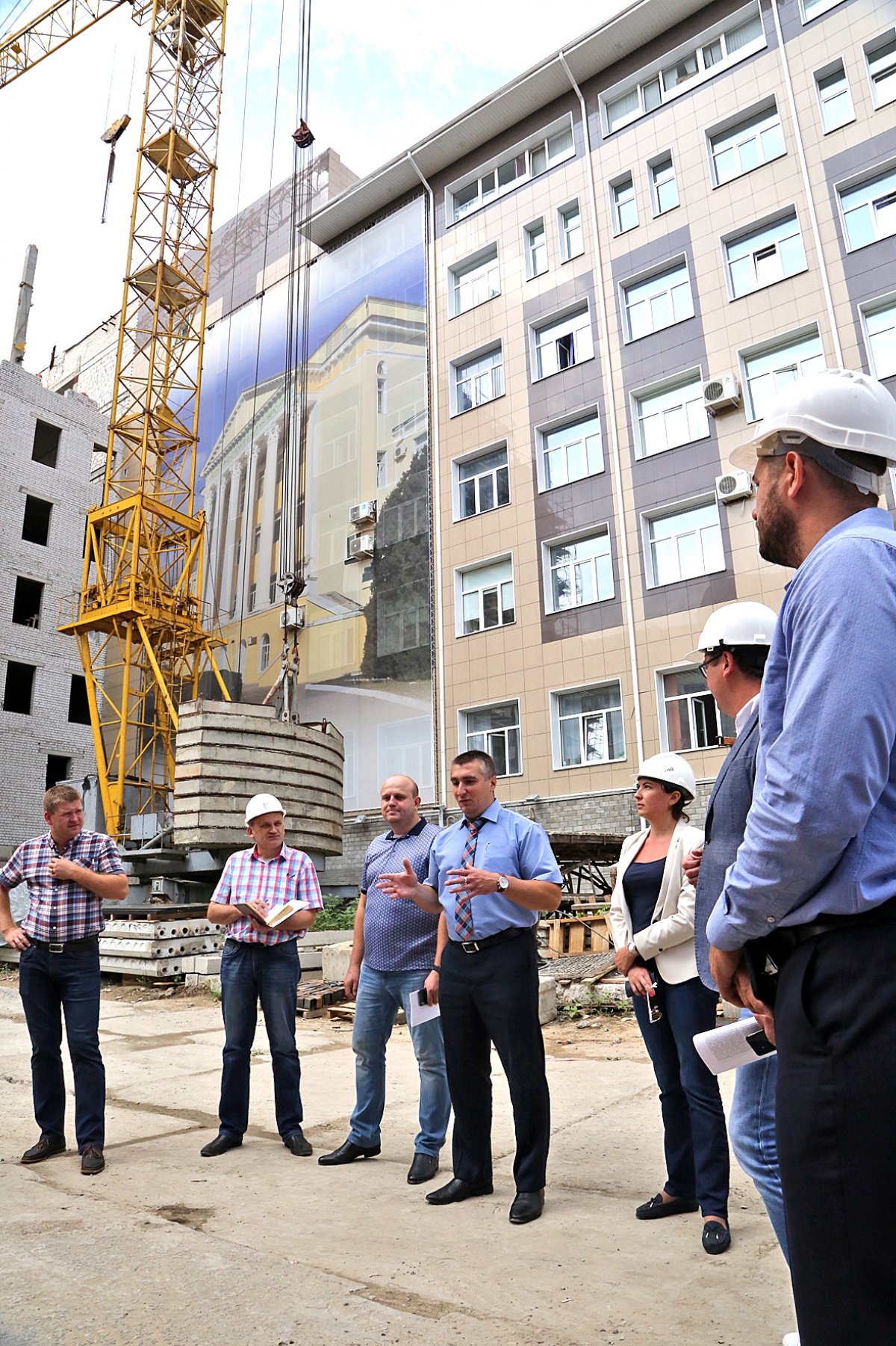 Руководство Воронежского государственного технического университета и представители студенческого актива посетили строительную площадку по адресу ул. 20-летия Октября Руководство Воронежского государственного технического университета и представители студенческого актива посетили строительную площадку по адресу ул. 20-летия Октября