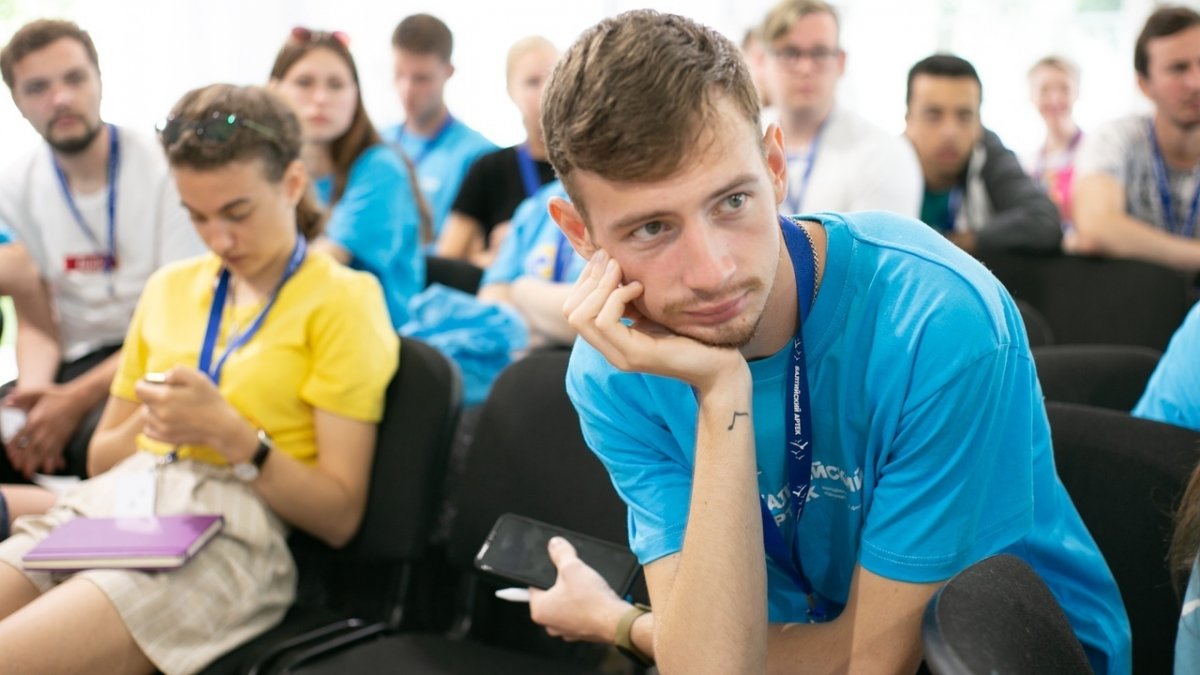 В июле на территории Калининградской области проходил молодежный образовательный форум «Балтийский Артек». Он был организован Агентством по делам молодежи при поддержке правительства Калининградской области.