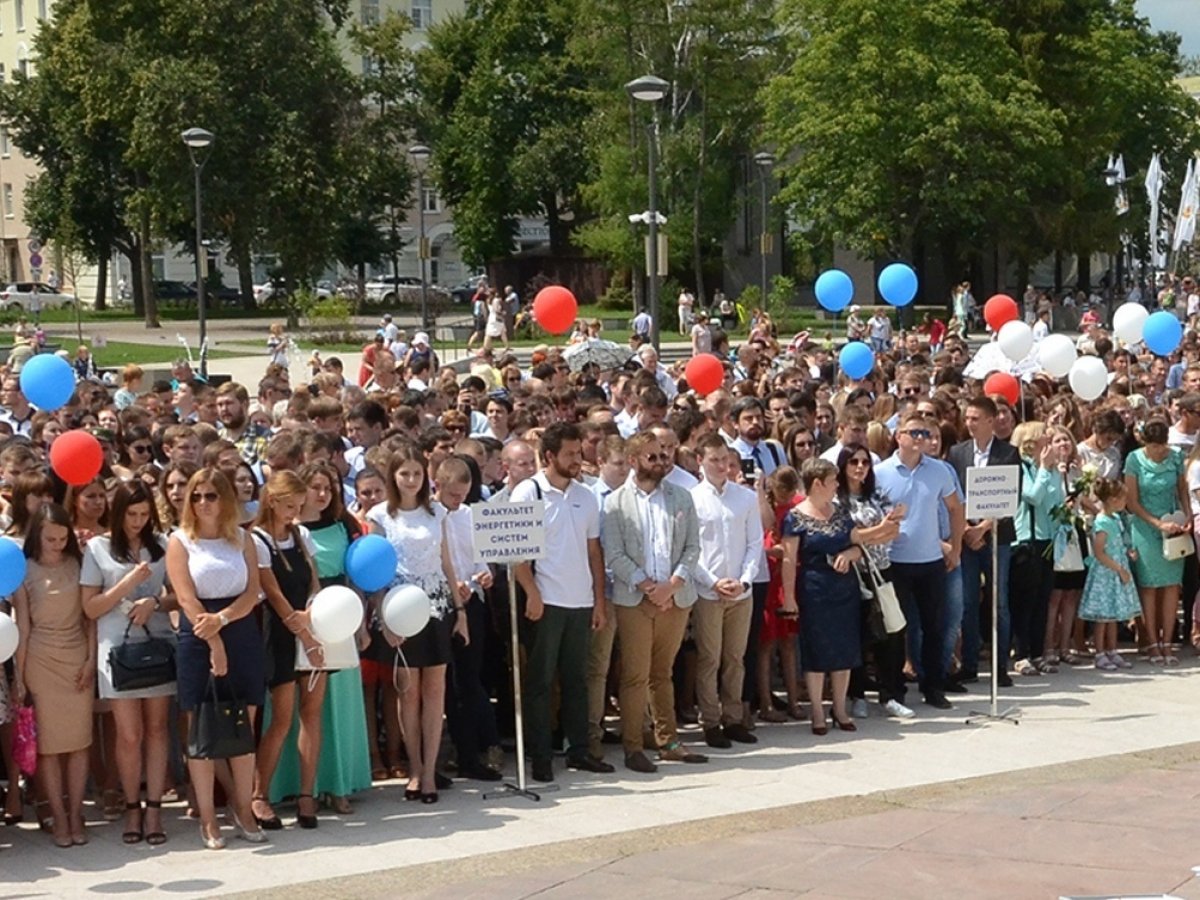 ⚡Торжественные линейки, посвященные Дню знаний и началу 2019/2020 учебного года, состоятся 2 сентября. Начало:
