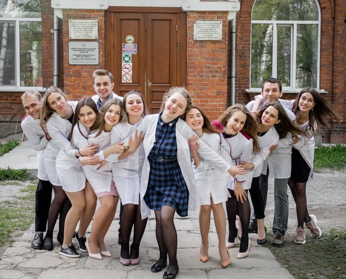 Как дела у вас, первокурсники? Освоились уже? А в социальных сетях? 😉 Давайте мы вам с этим поможем! У СибГМУ есть официальные группы, на которые пора смело подписываться Как дела у вас, первокурсники? Освоились уже? А в социальных сетях? 😉 Давайте мы вам с этим поможем! У СибГМУ есть официальные группы, на которые пора смело подписываться