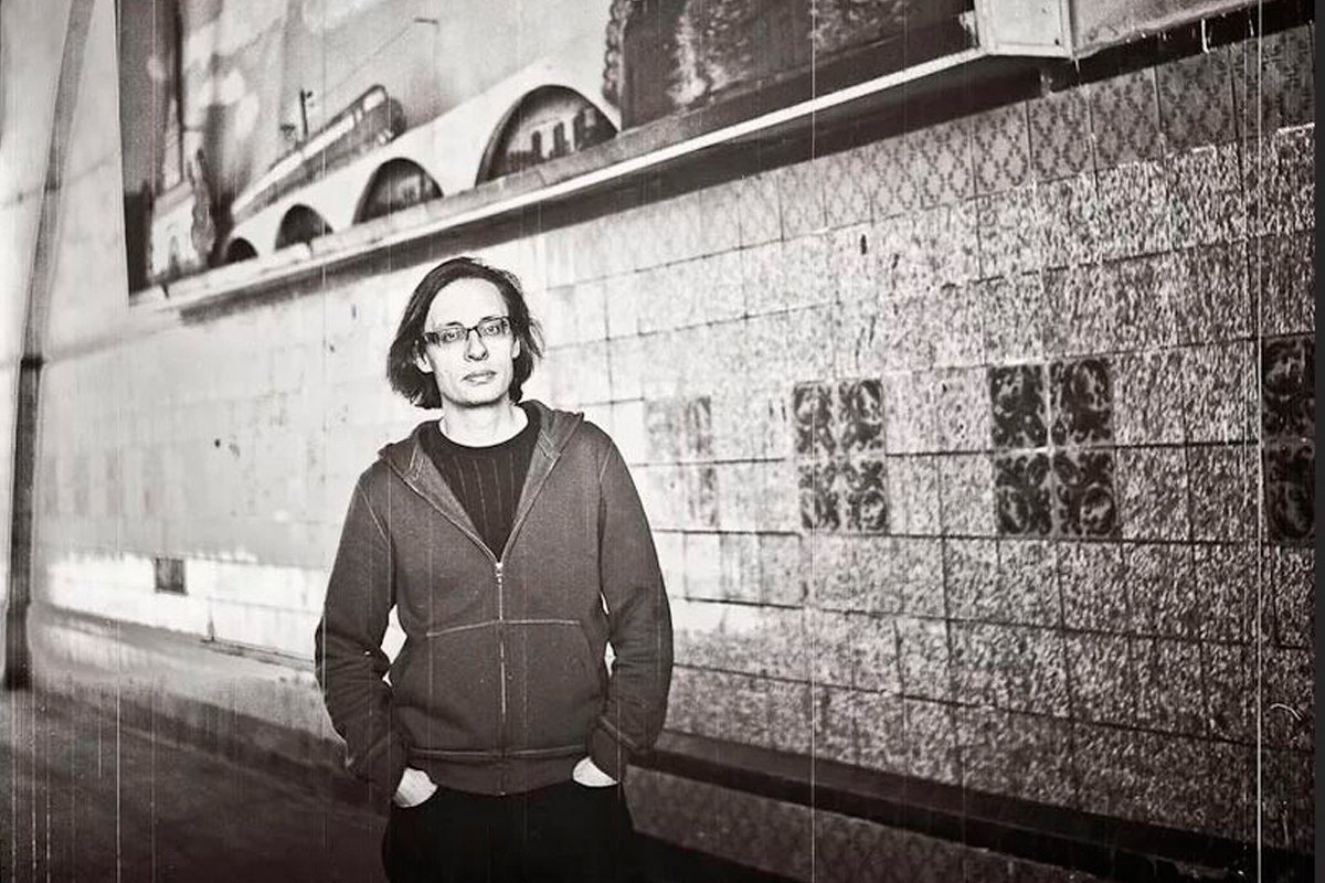 «Я люблю гулять по бульварам — у нас в Петербурге их немного и потому ощущения всякий раз новые. Идёшь по аллее