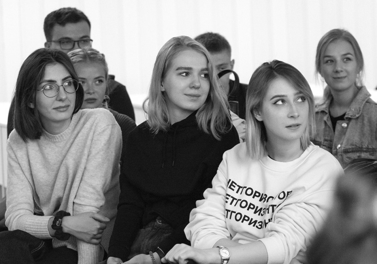 «ИСКУССТВО ПРЕДОПРЕДЕЛЯЕТ РЕКЛАМУ»