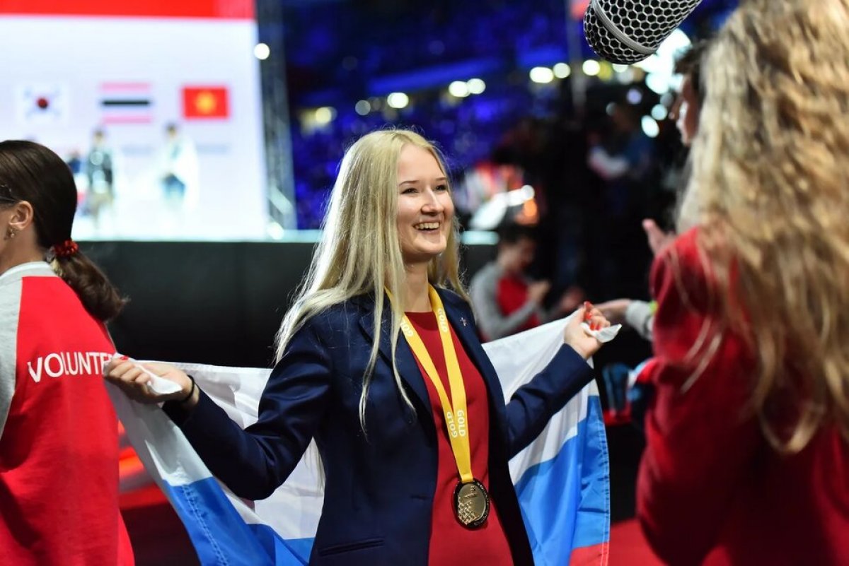 ДОСЬЕ НА ЧЕМПИОНОВ