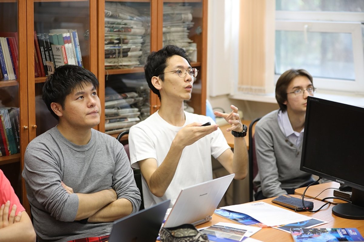 Новая группа студентов Токийского университета технологий прибыла на двухнедельную стажировку в НИЯУ МИФИ. Ребята встретились с представителями выбранных ими лабораторий Института ядерной физики и технологий (ИЯФиТ) Новая группа студентов Токийского университета технологий прибыла на двухнедельную стажировку в НИЯУ МИФИ. Ребята встретились с представителями выбранных ими лабораторий Института ядерной физики и технологий (ИЯФиТ)