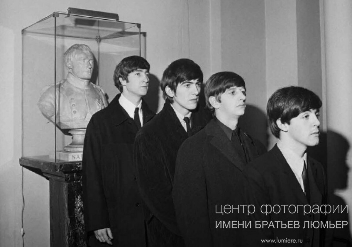 21 сентября в 16:00 пройдёт авторская экскурсия по фотовыставке легендарного Гарри Бенсона.