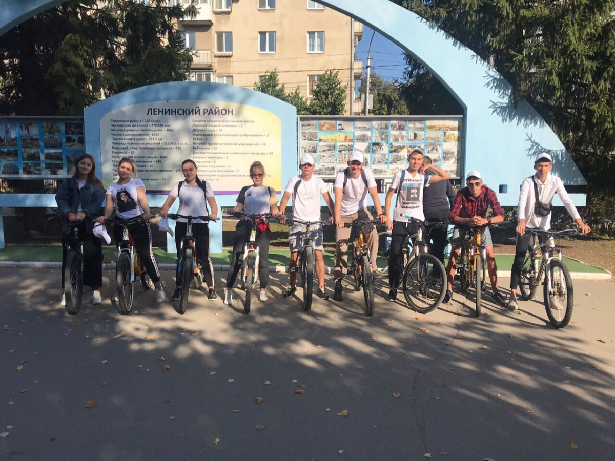 🚴‍♂ Студенты института приняли участие в велопараде "Открытый город"