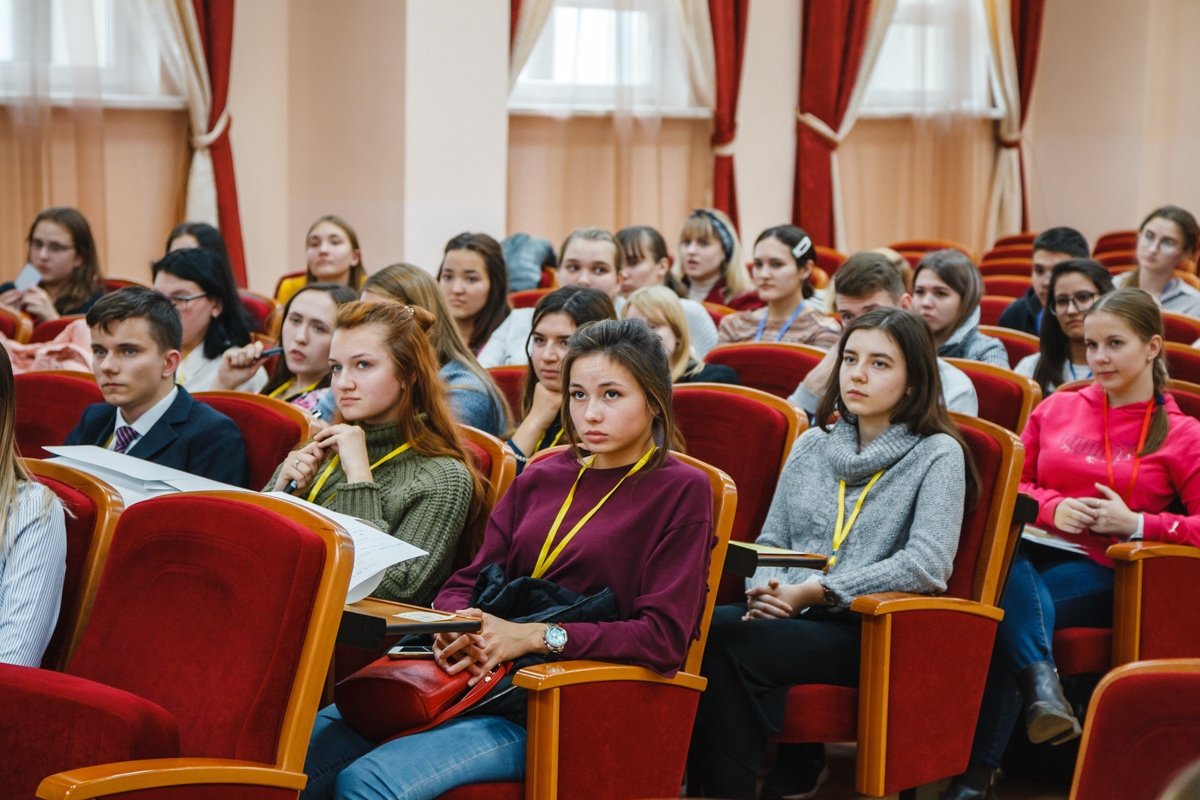 Оренбург университеты. ОГУ Оренбург. Оренбург Джараева ОГУ. МГУ Оренбург. ОГУ Оренбург внутри.