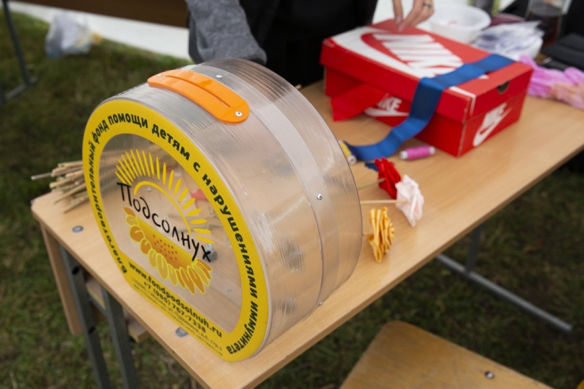 В музее-заповеднике Коломенское прошел VIII благотворительный фестиваль «От Сердца к Сердцу», организаторами которого выступили представители волонтёрского движения «Служба добрых дел НИЯУ МИФИ».