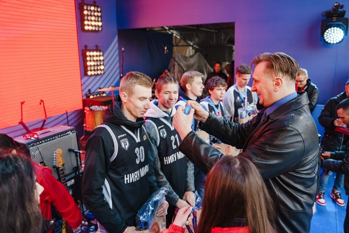 Студенты НИЯУ МИФИ стали победителями и призёрами Спартакиады «МОСПРОМ» Студенты НИЯУ МИФИ стали победителями и призёрами Спартакиады «МОСПРОМ»