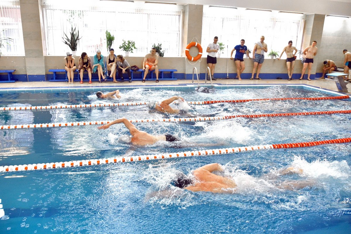 10 октября 2019 года в плавательном бассейне Академии прошли соревнования по плаванию (вольным стилем) в рамках комплексной Спартакиады среди девушек и юношей переменного состава
