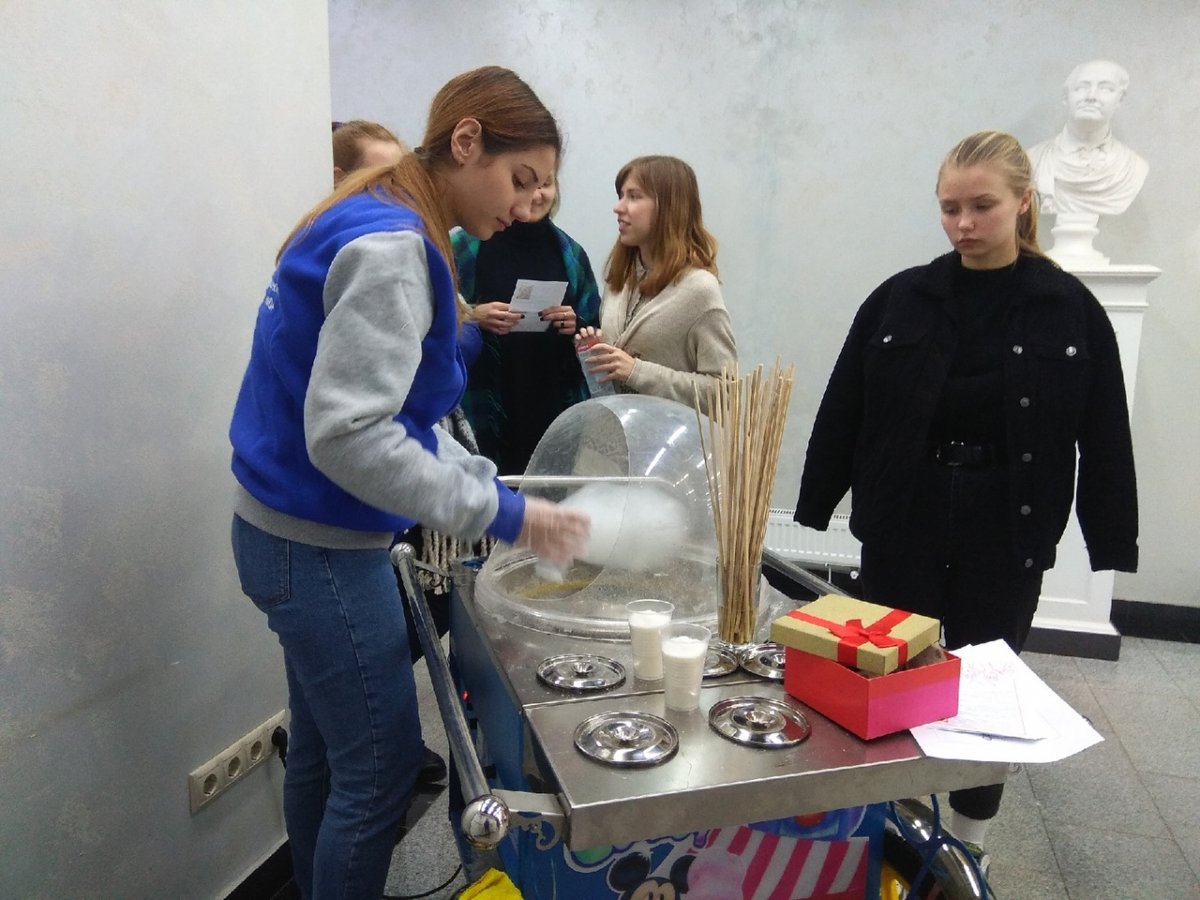 8 и 9 октября в МФЮА состоялись благотворительные акции, организованные студенческим активом и волонтерами МФЮА для сбора средств на лечение студентки Чеховского филиала Татьяны Саюшевой, попавшей в автокатастрофу