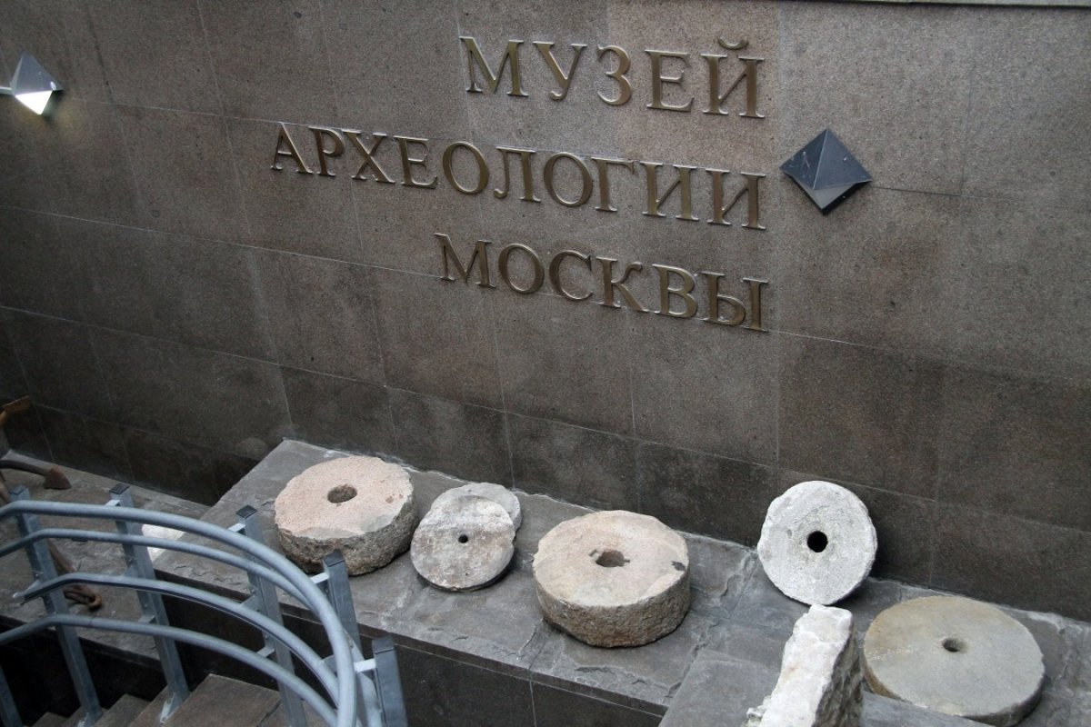 Завтра наши ребята посетят музей Археологии Москвы! Поведаем вам его историю.