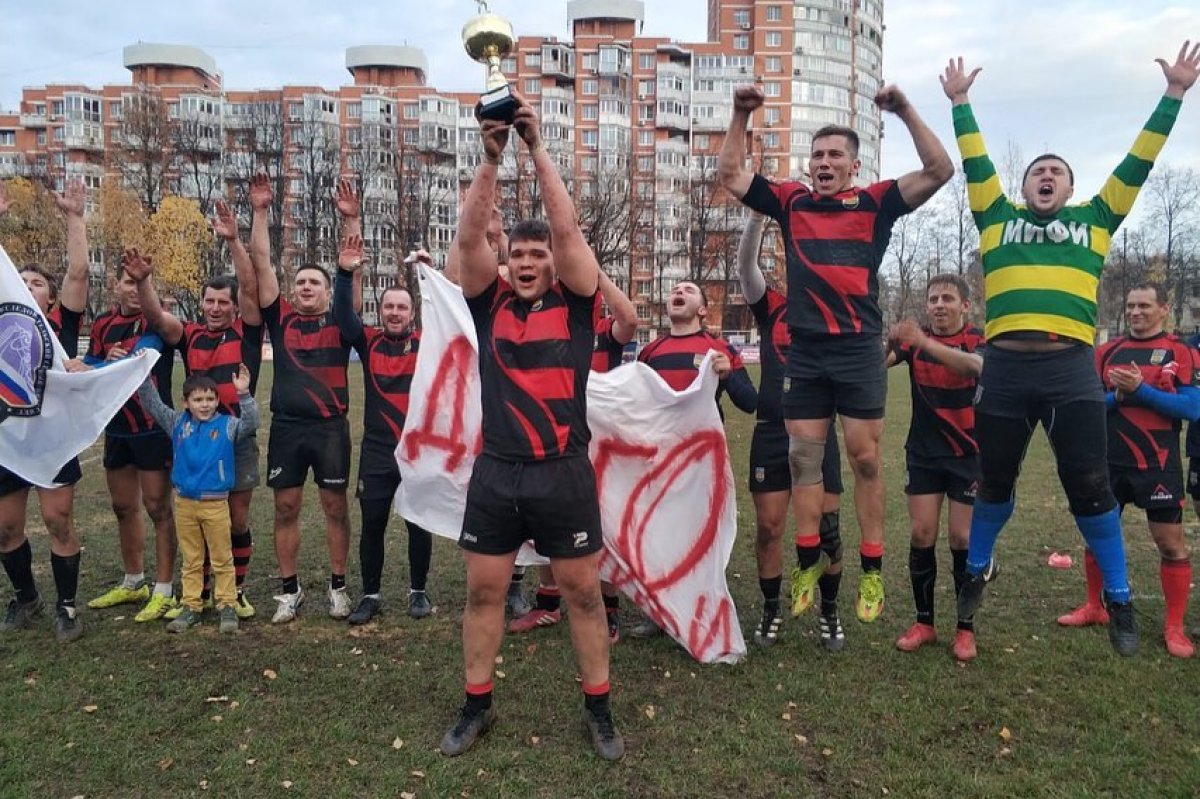 Регби клуб НИЯУ МИФИ занял первое место на Чемпионате Москвы по регби во 2-м дивизионе, обыграв в финальном матче команду "МГУ" со счетом 19:14. Подробнее http://www.rugbymoscow.ru/news/read/id/1693 Регби клуб НИЯУ МИФИ занял первое место на Чемпионате Москвы по регби во 2-м дивизионе, обыграв в финальном матче команду "МГУ" со счетом 19:14. Подробнее http://www.rugbymoscow.ru/news/read/id/1693