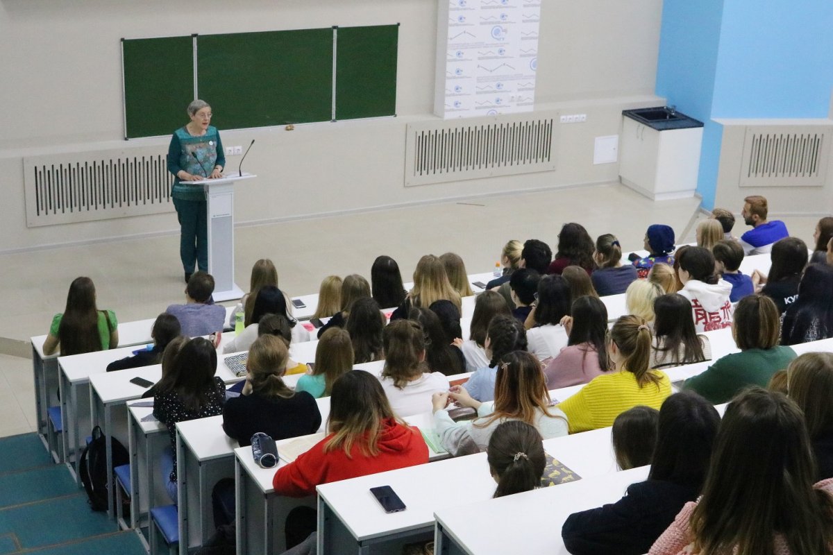 ✨Гость из Бельгии на Факультете иностранных языков ЧГУ им. Ульянова