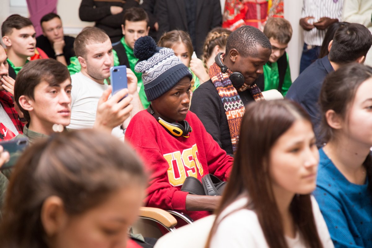 Здравствуйте, Hello, السلام عليكم, नमस्ते, 你好, Salom!