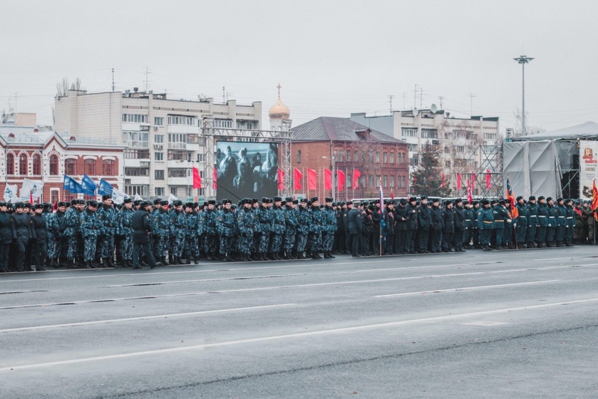 7 ноября на площади Куйбышева состоялся Парад Памяти