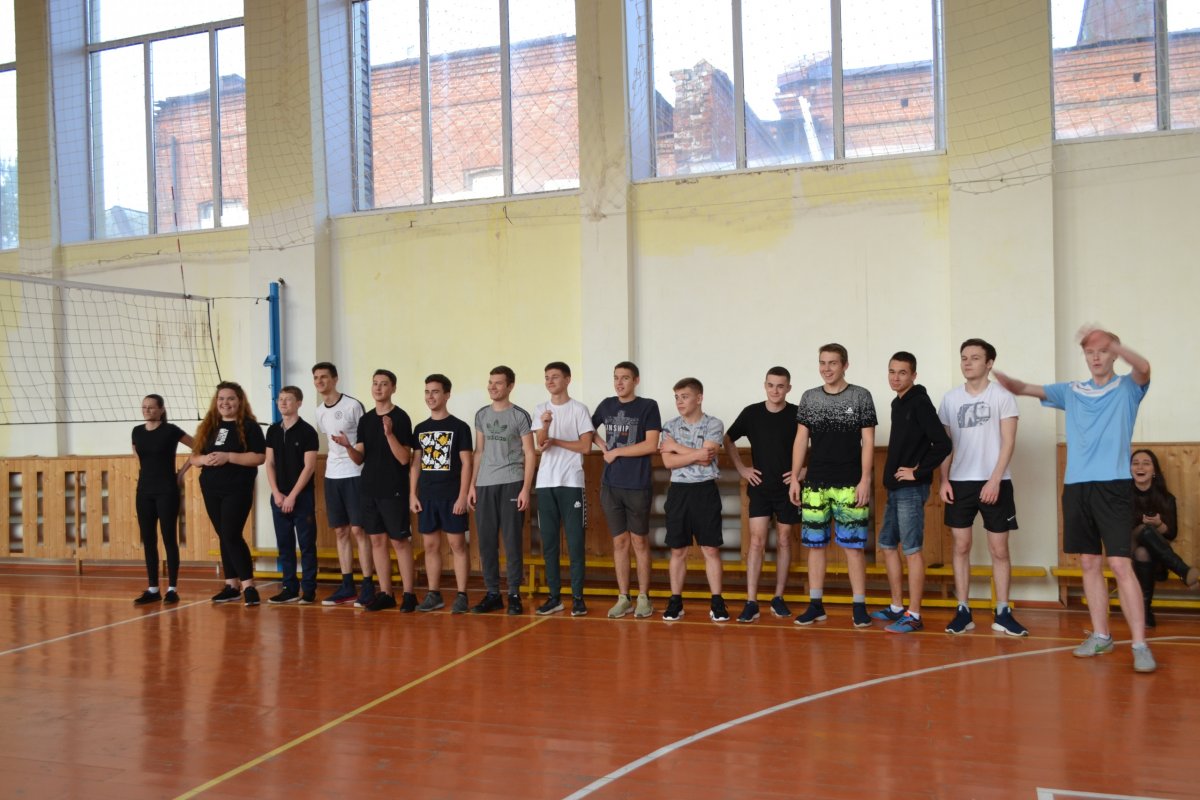 В четверг, 7 ноября, прошли соревнования по волейболу в рамках Спартакиады первокурсников.💥